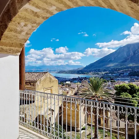 Semesterbostad Casa Al Plumbago Termini Imerese