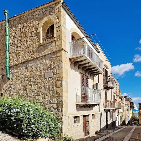 Casa Al Plumbago * Termini Imerese